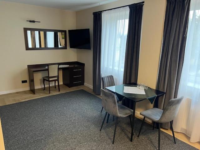 Hotel Baltazar Pułtusk Luaran gambar